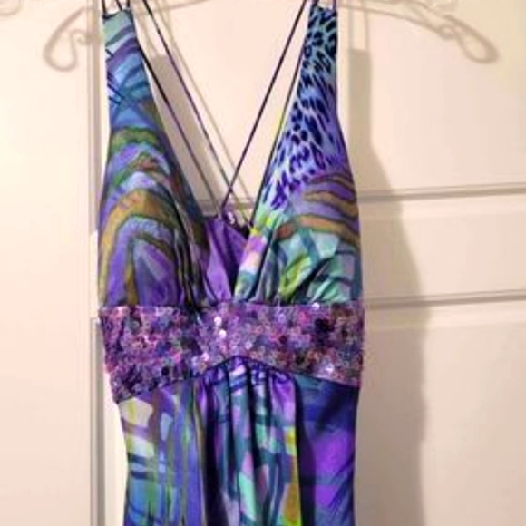 Laura maxi backless dress - Picture 1 of 3